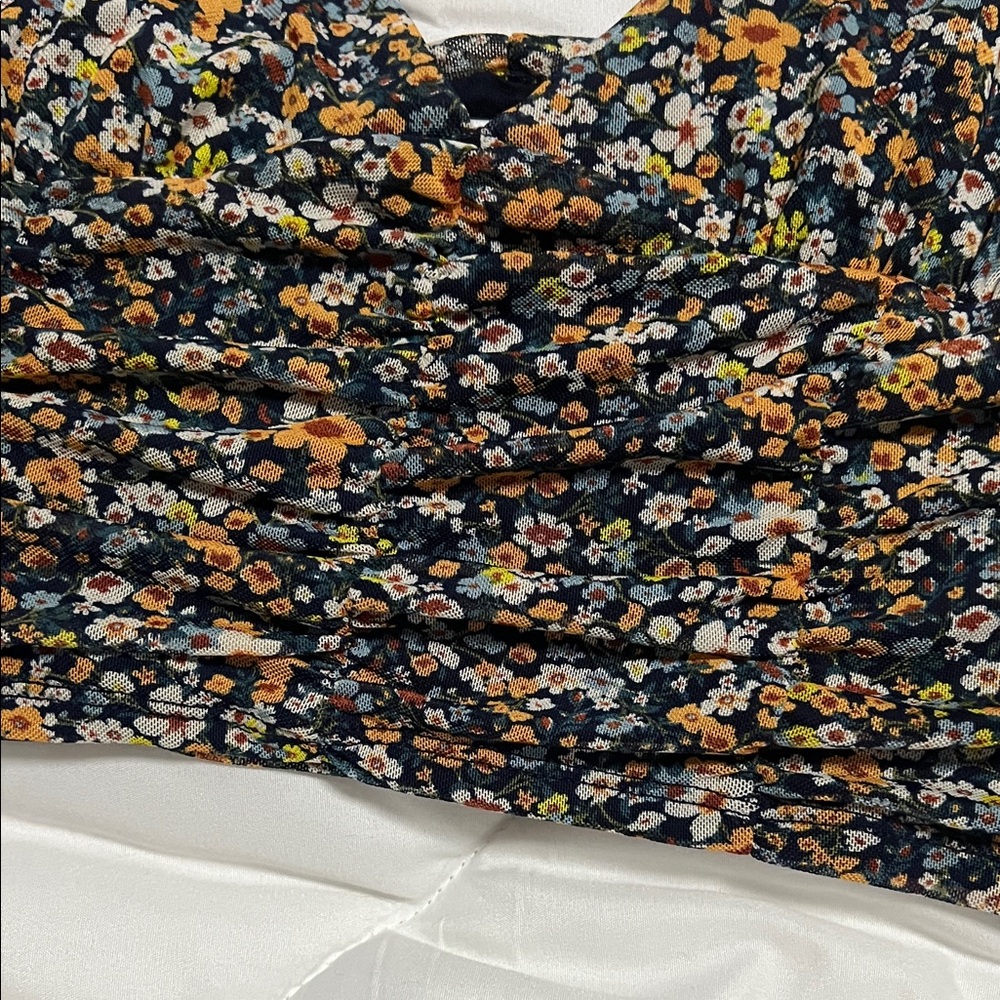 TWO Urban Outfitters Multicolor Tops - size Large - Picture 5 of 12